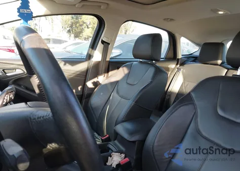 2015 Ford Focus Se from USA, damaged, VIN 1FADP3K27FL351627